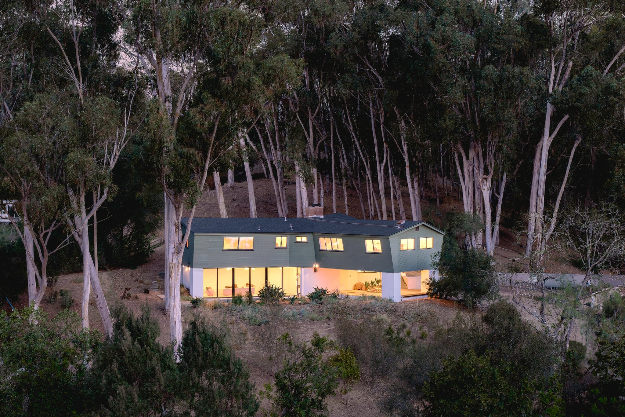 32 - ACRE-1030EMountainDrive-twilight-revised-5