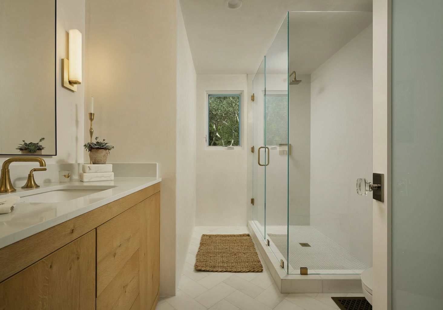 24-interior-22